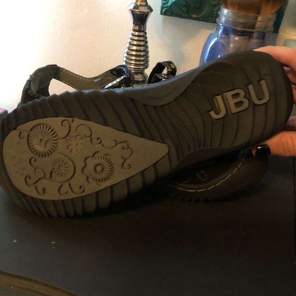 Jambu women’s black size 8M